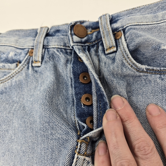 BlankNYC Distressed High Rise Denim Shorts 24 - Picture 7 of 11